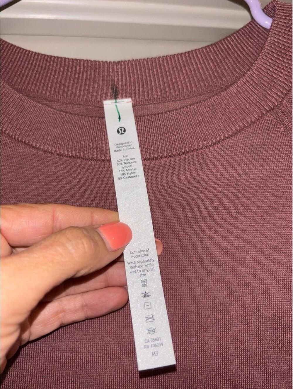 Lululemon Boolux Lightweight Sweater Mauve Thumbhole Top Size 4 NWT - Picture 8 of 10